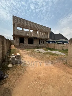 4bdrm House in My Own Property, CP for sale