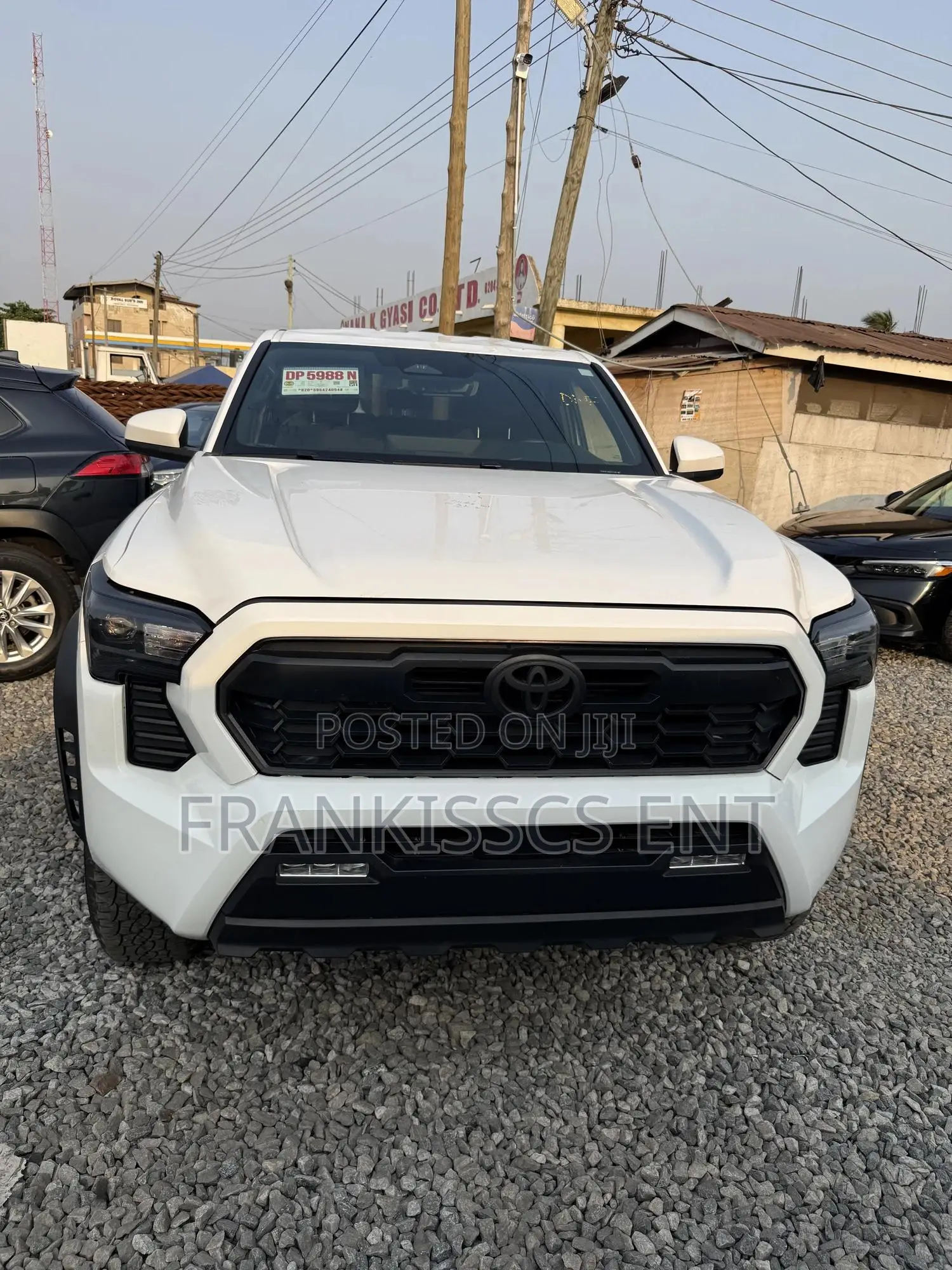 Toyota Tacoma 2024 White