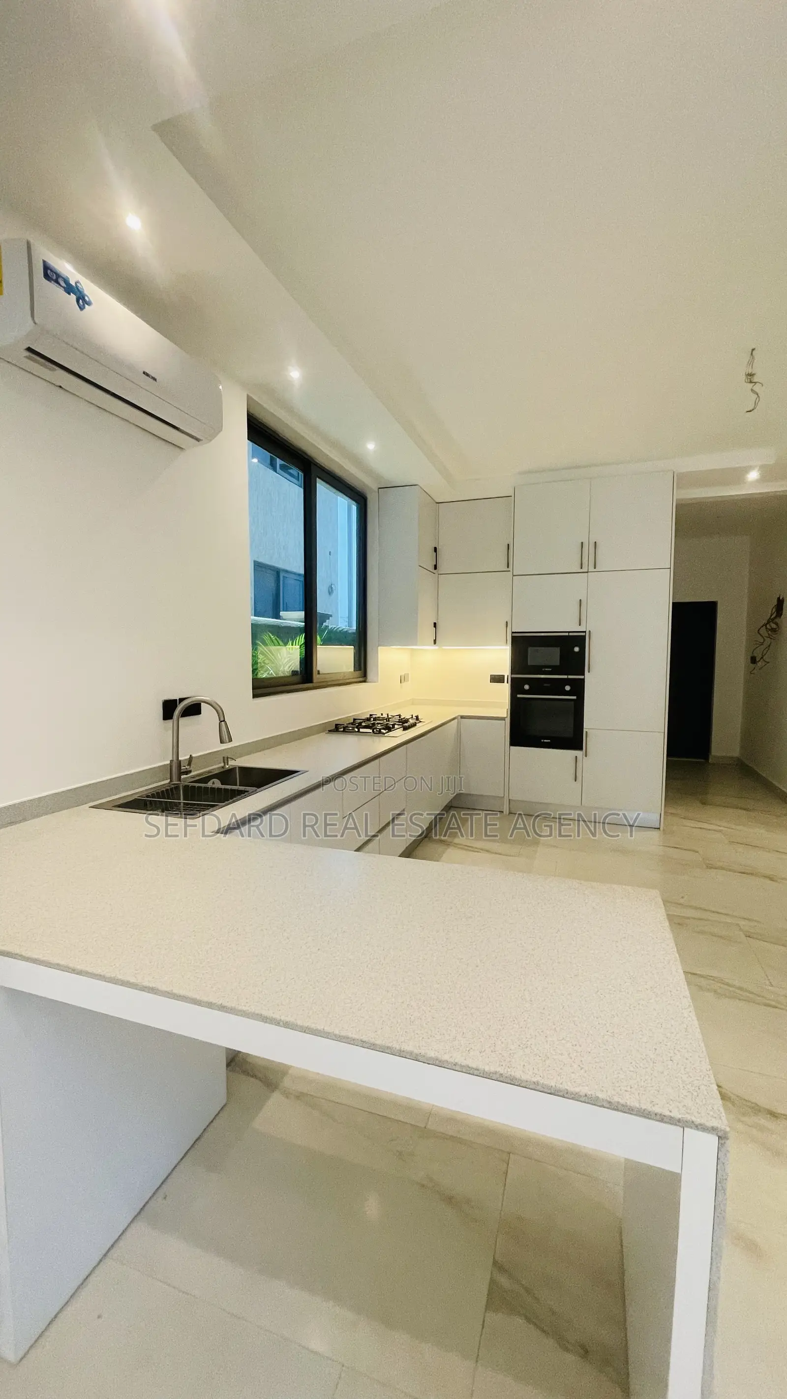 4bdrm Duplex in Tseaddo for sale