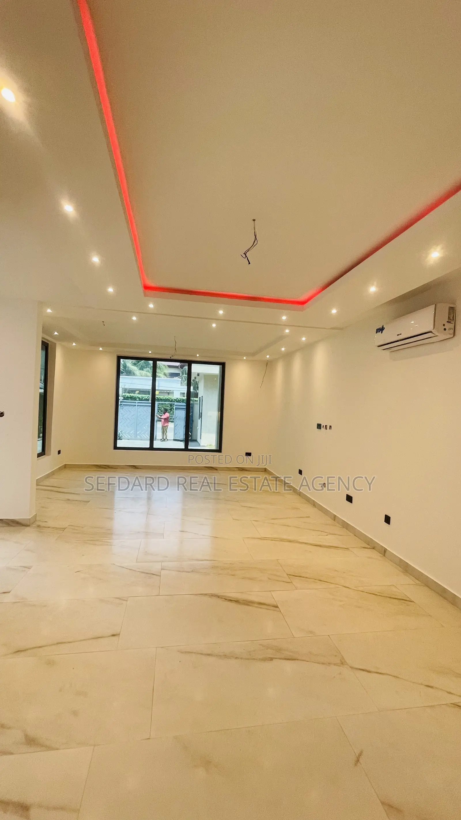 4bdrm Duplex in Tseaddo for sale