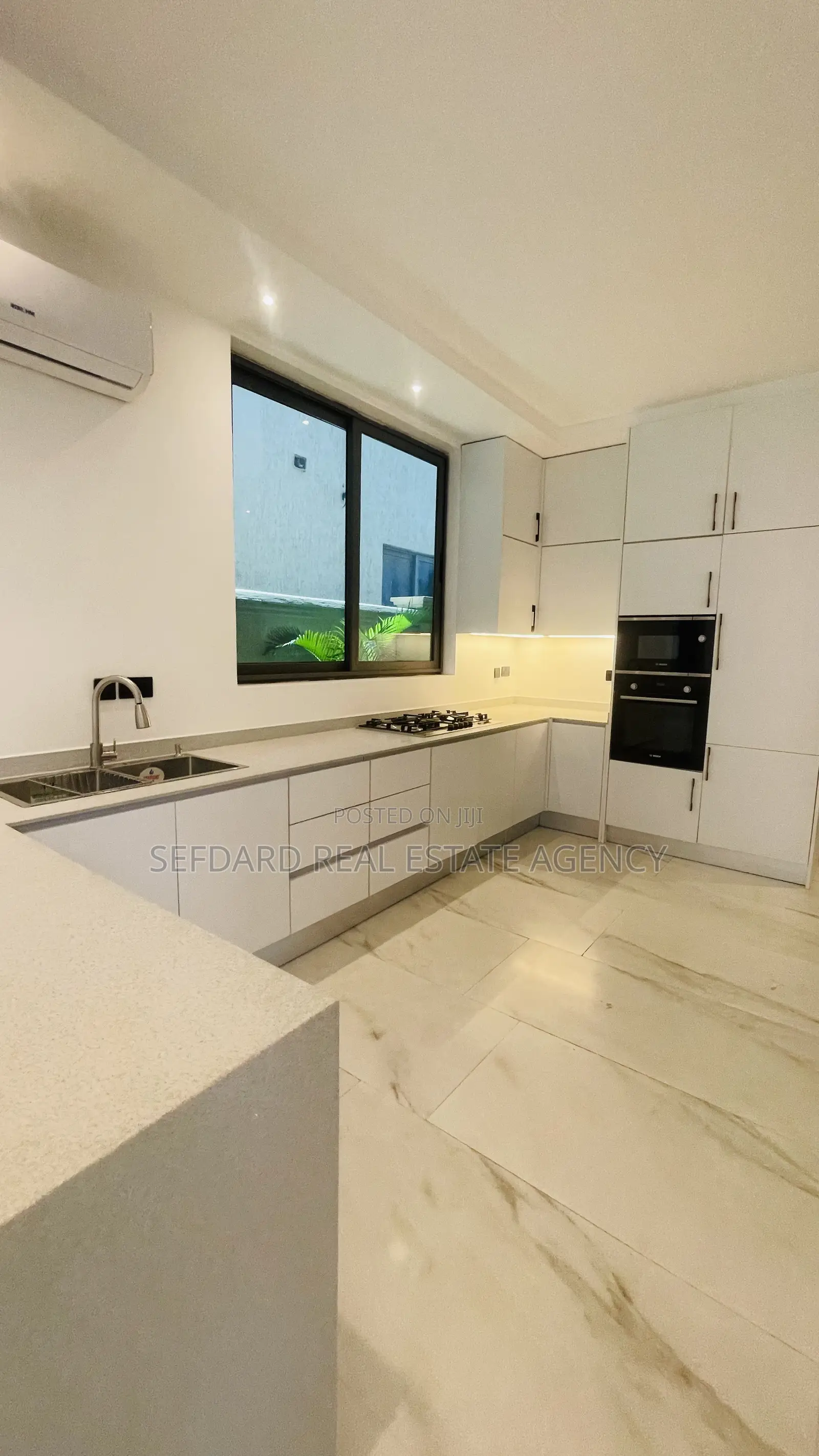 4bdrm Duplex in Tseaddo for sale