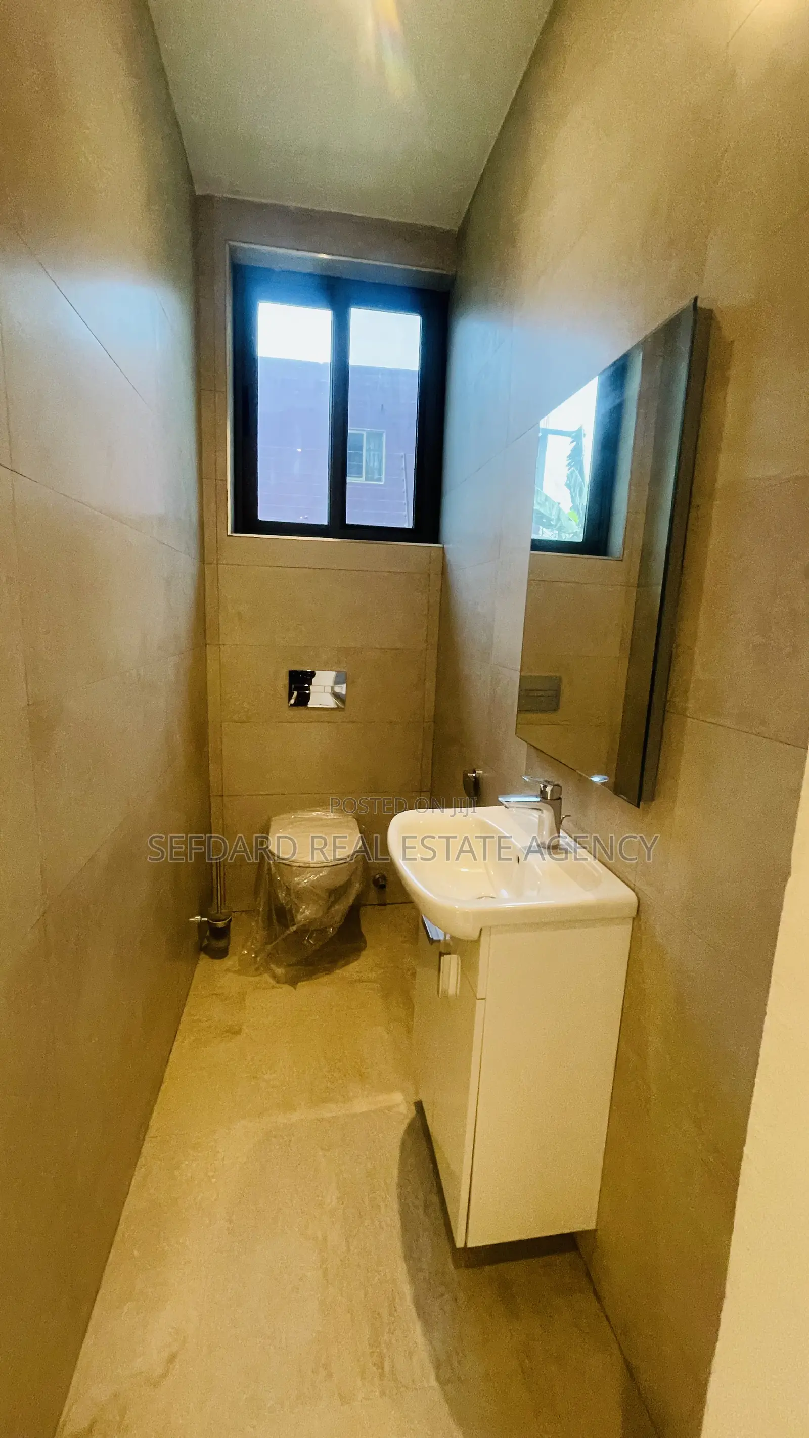 4bdrm Duplex in Tseaddo for sale