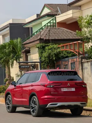 Mitsubishi Outlander Sport SE 2022 Red