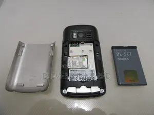 Nokia C6-01 Gray