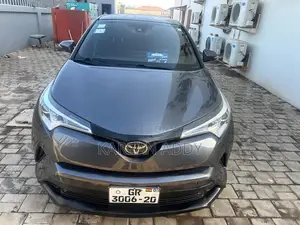 Toyota C-HR XLE FWD Sport Utility (2.0L 4cyl 2AM) 2018 Gray