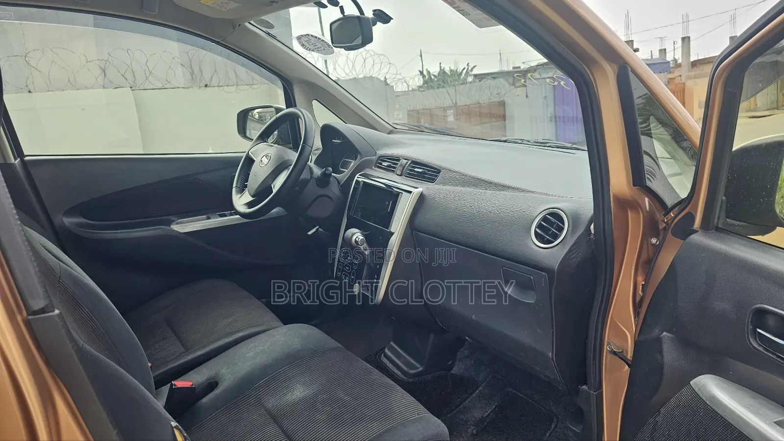 Nissan Dayz Highway Star G 2014 Gold
