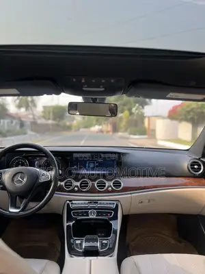 Mercedes-Benz E300 2016 White