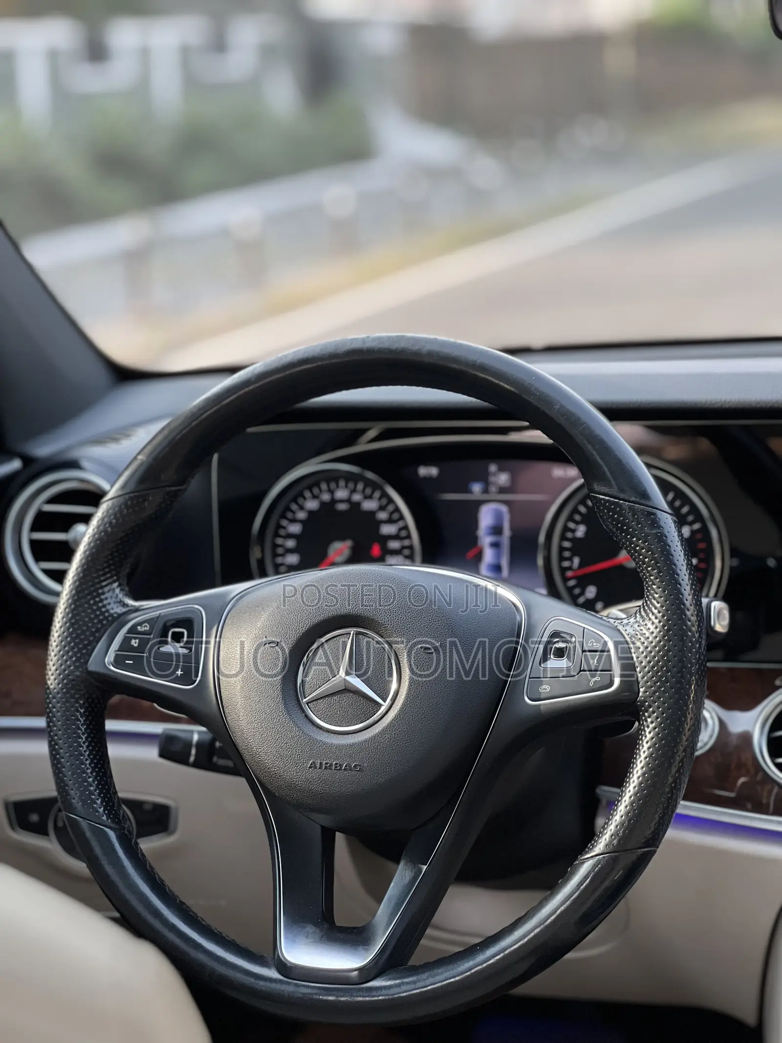 Mercedes-Benz E300 2016 White