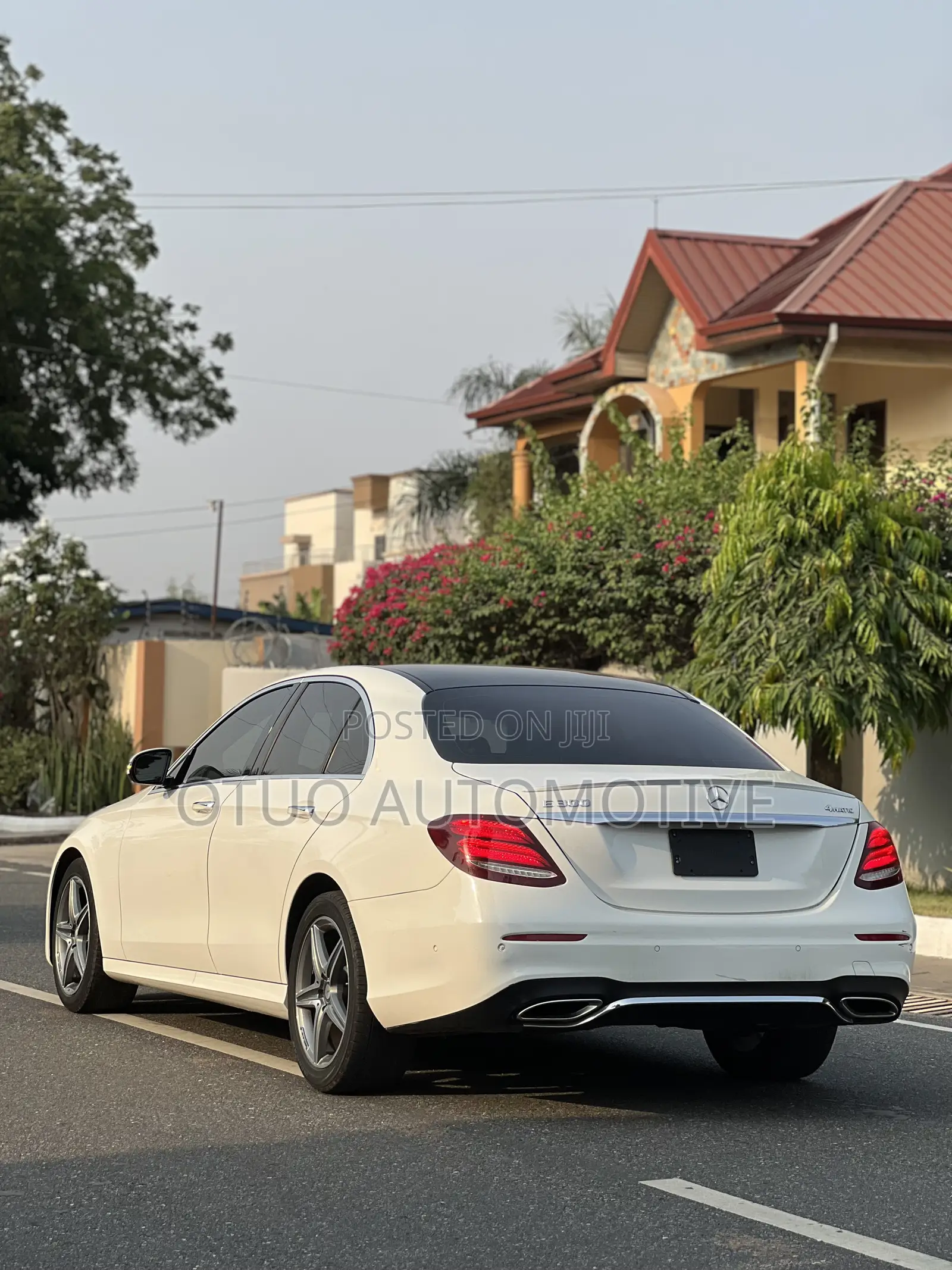 Mercedes-Benz E300 2016 White