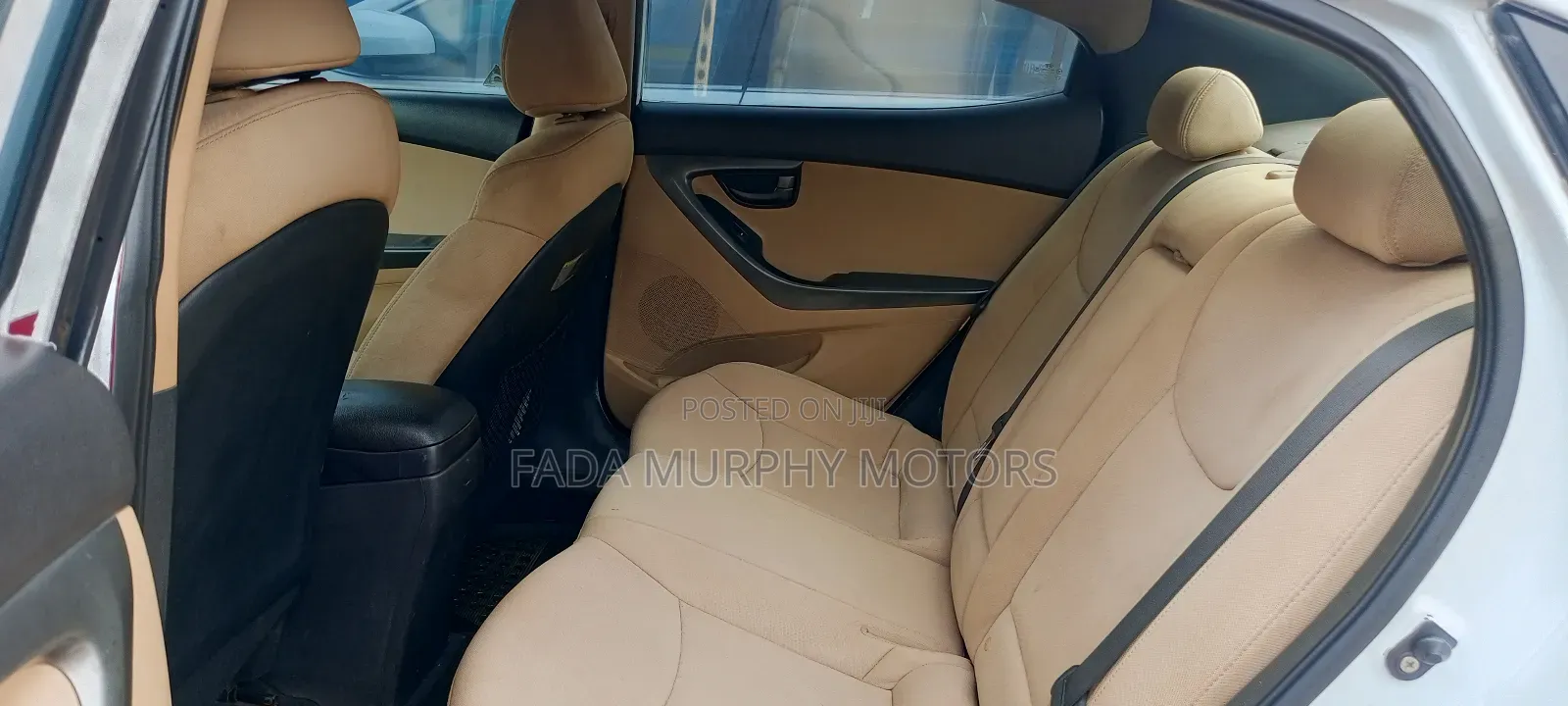 Hyundai Elantra 2012 White
