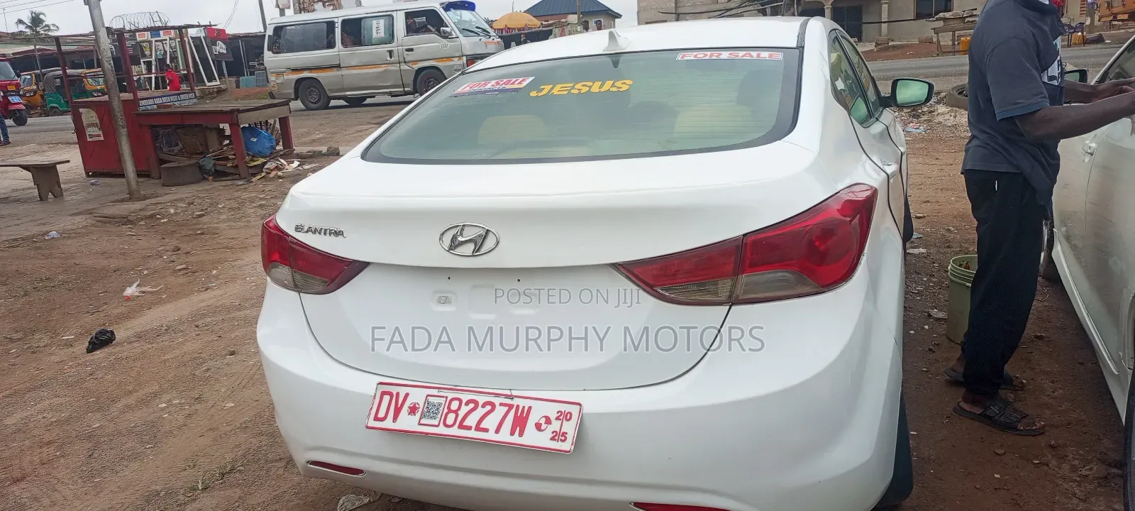 Hyundai Elantra 2012 White