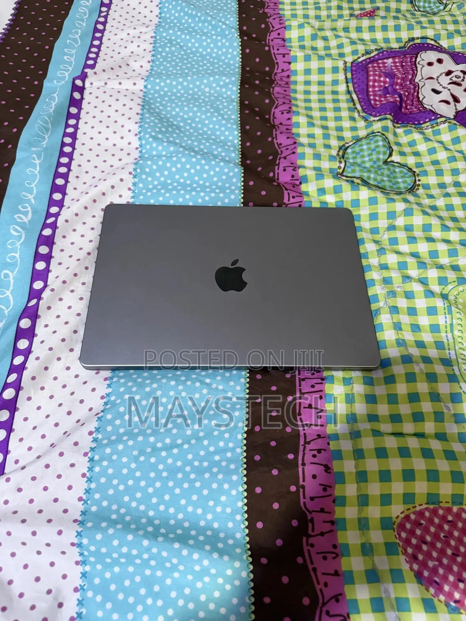 Laptop Apple MacBook Pro 2021 M1 16GB Apple M1 Pro SSD 512GB