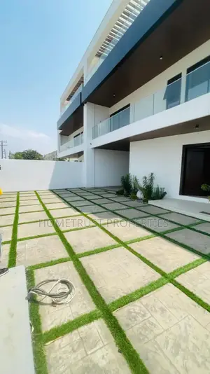 5bdrm Duplex in Tseaddo for rent