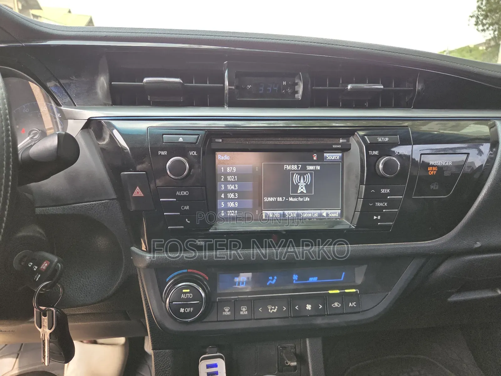 Toyota Corolla L 4dr Sedan (1.8L 4cyl 4A) 2015 Black