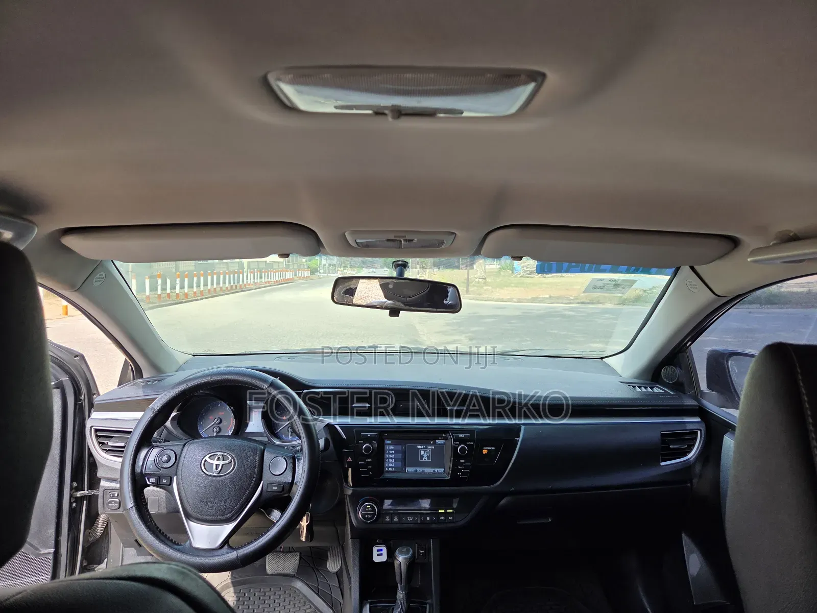 Toyota Corolla L 4dr Sedan (1.8L 4cyl 4A) 2015 Black