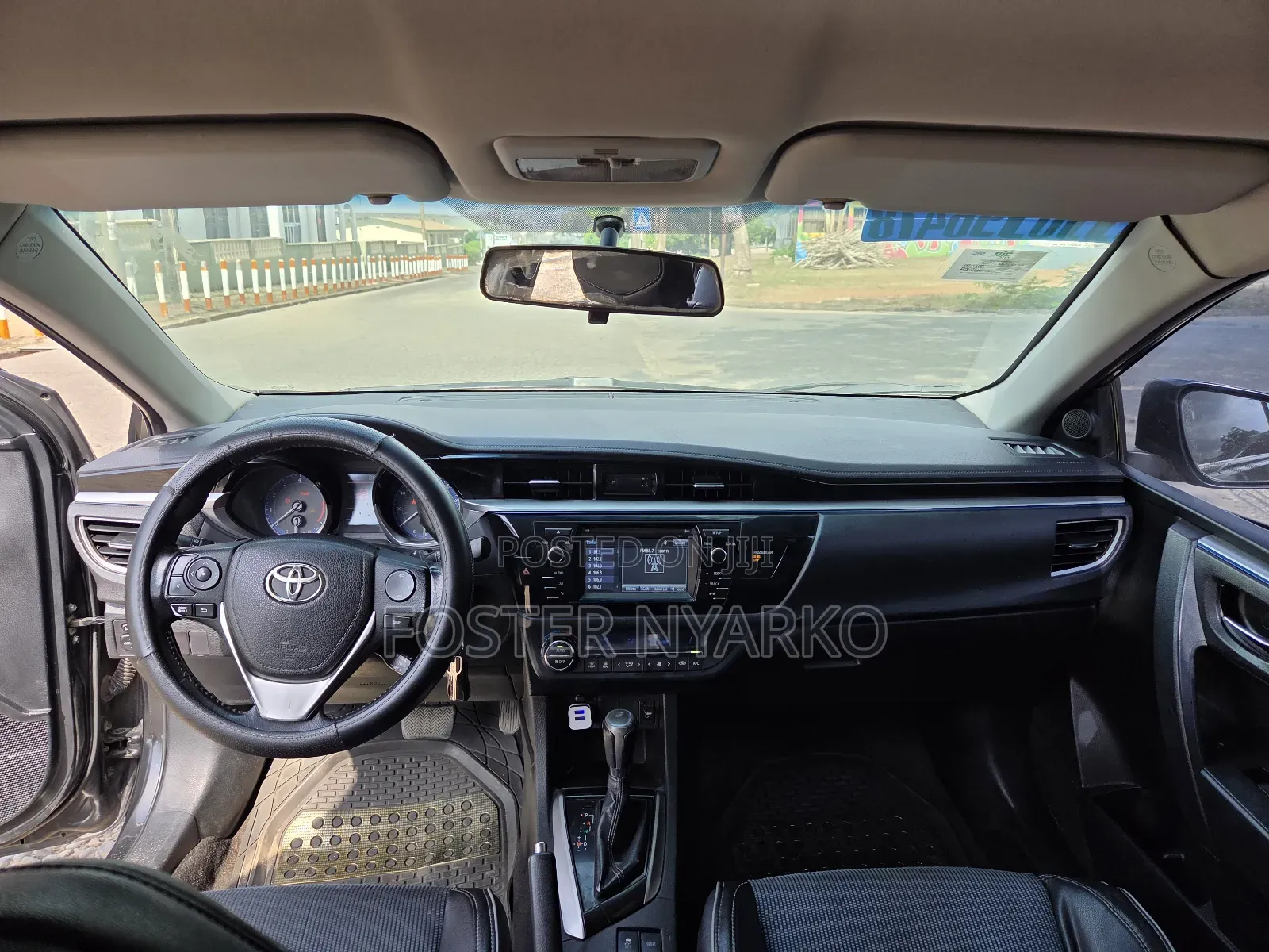 Toyota Corolla L 4dr Sedan (1.8L 4cyl 4A) 2015 Black