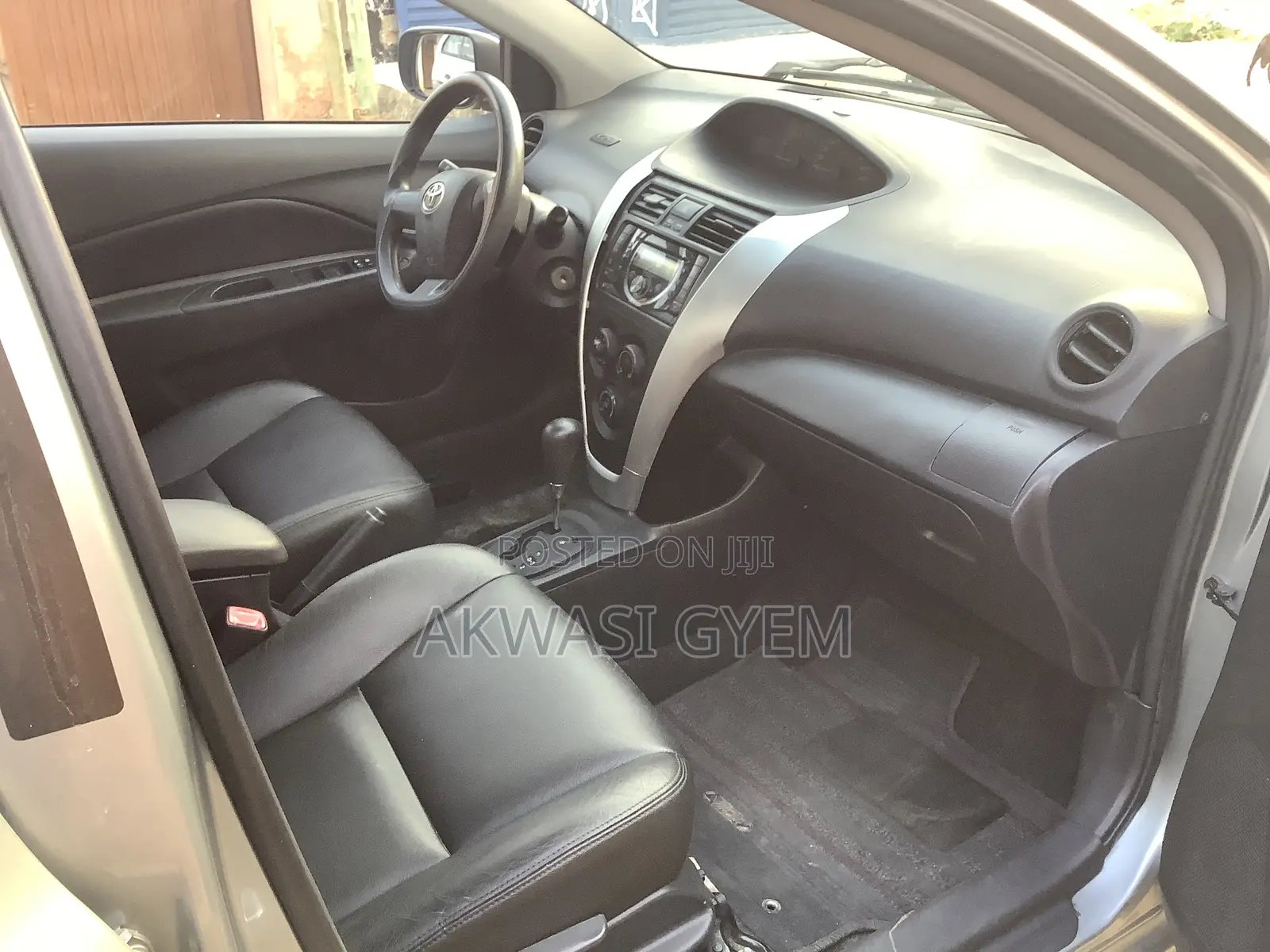Toyota Vios 2011 Silver
