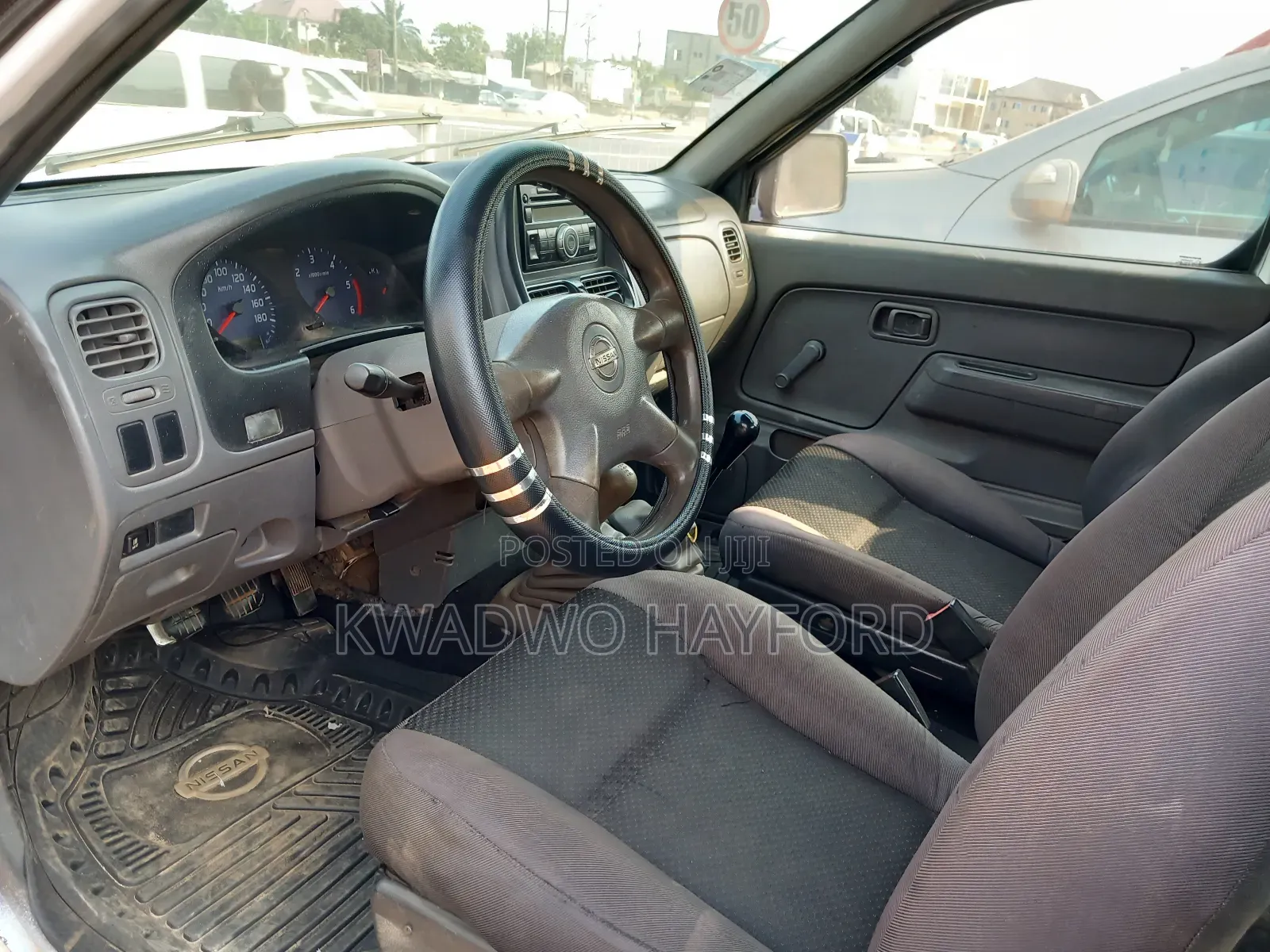 Nissan Hardbody 2012 White