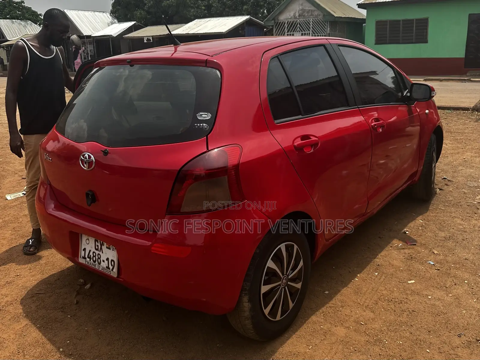 Toyota Vitz 1.3 FWD 5dr 2010 Red