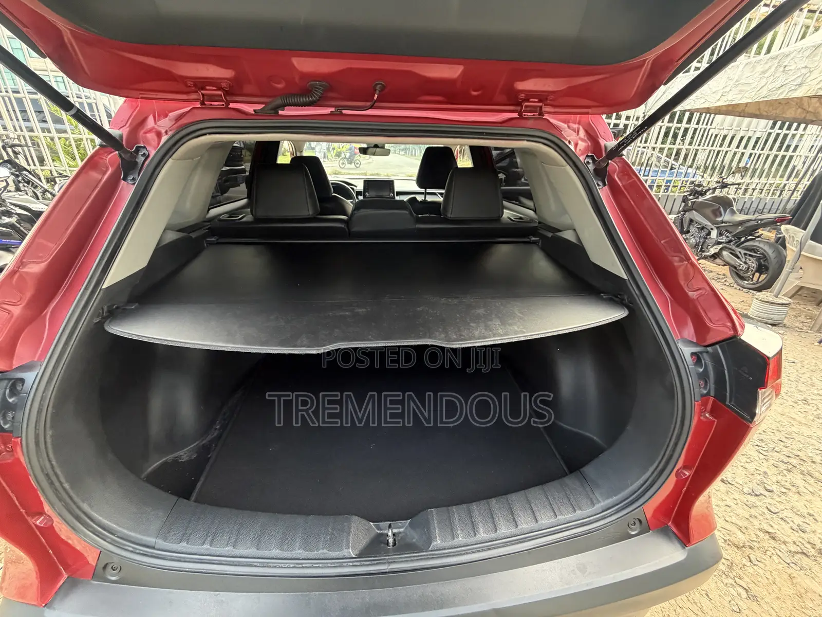 Toyota Corolla Cross 2.0 Petrol FWD 2022 Red