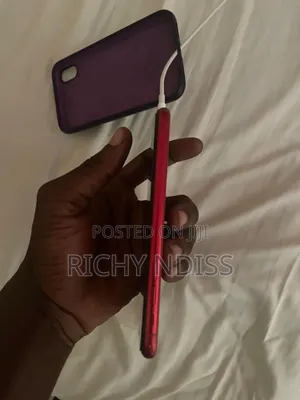 Apple XR 64 GB Red