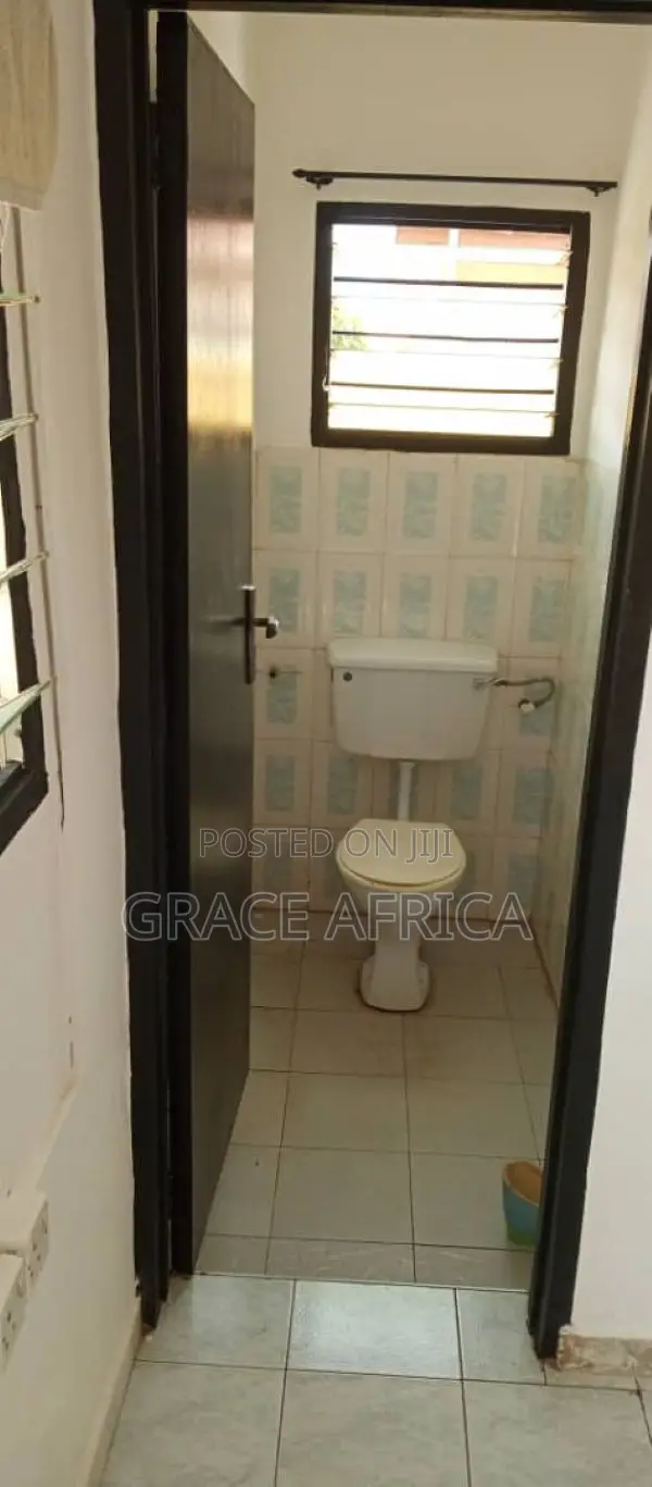2bdrm House in Ayensu Estates, Valley View Area for sale