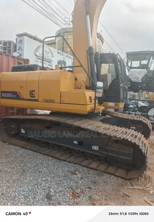 Liugong 922e Crawler Excavator.