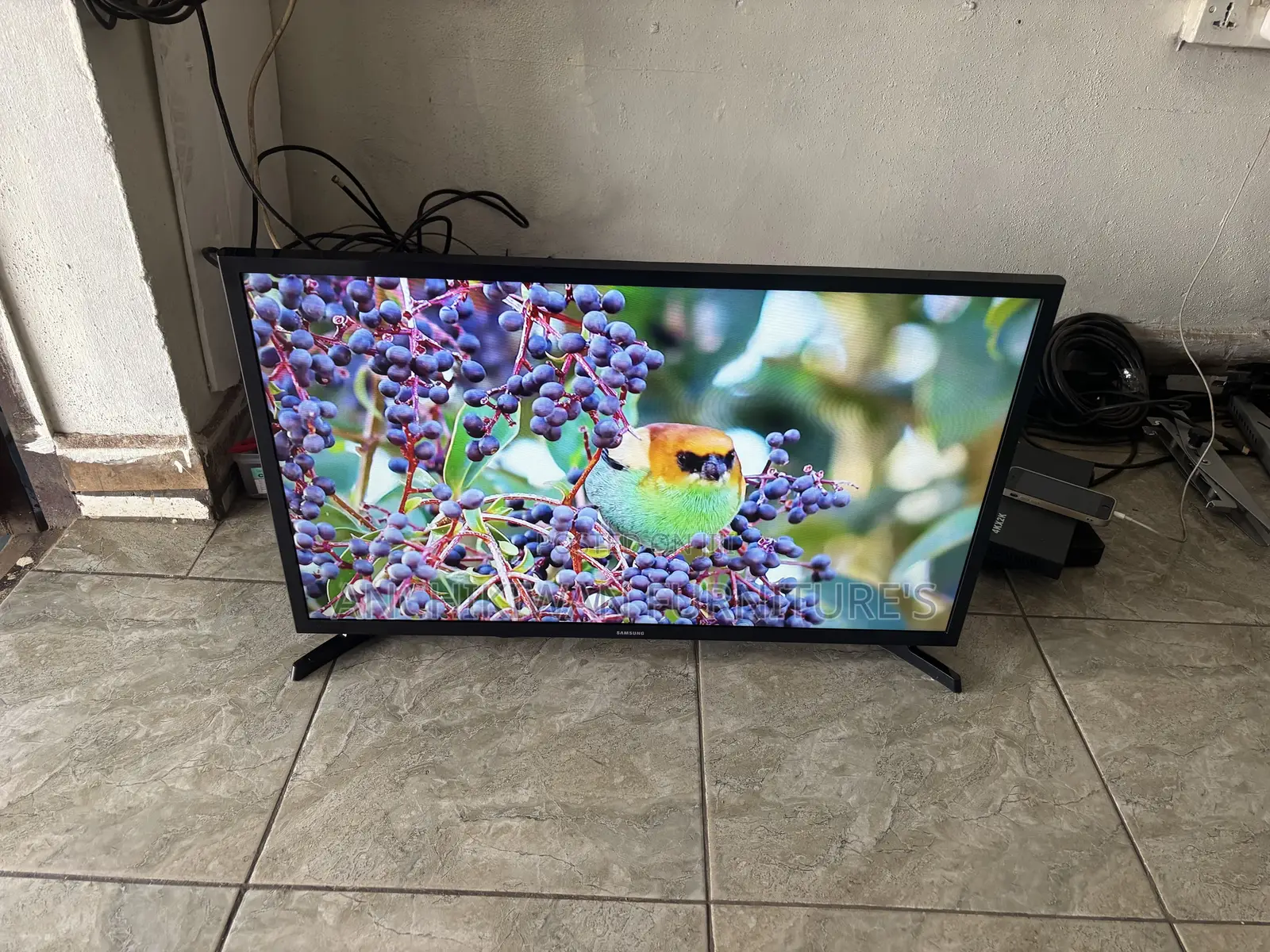 Samsung 32 Inches,Smart,Netflix,Youtube Tv (Payment on Delivery)