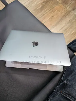 Laptop Apple MacBook Pro 2017 8GB Intel Core i5 SSD 256GB