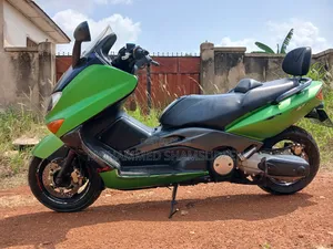 Yamaha 2009 Green