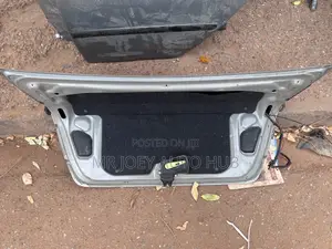 Toyota Corolla 2003 2004 2005 2006 2007 2008 Boot With Spoiler