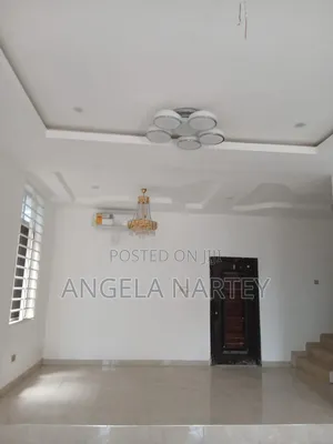 5bdrm House in Sakumono Estates for sale