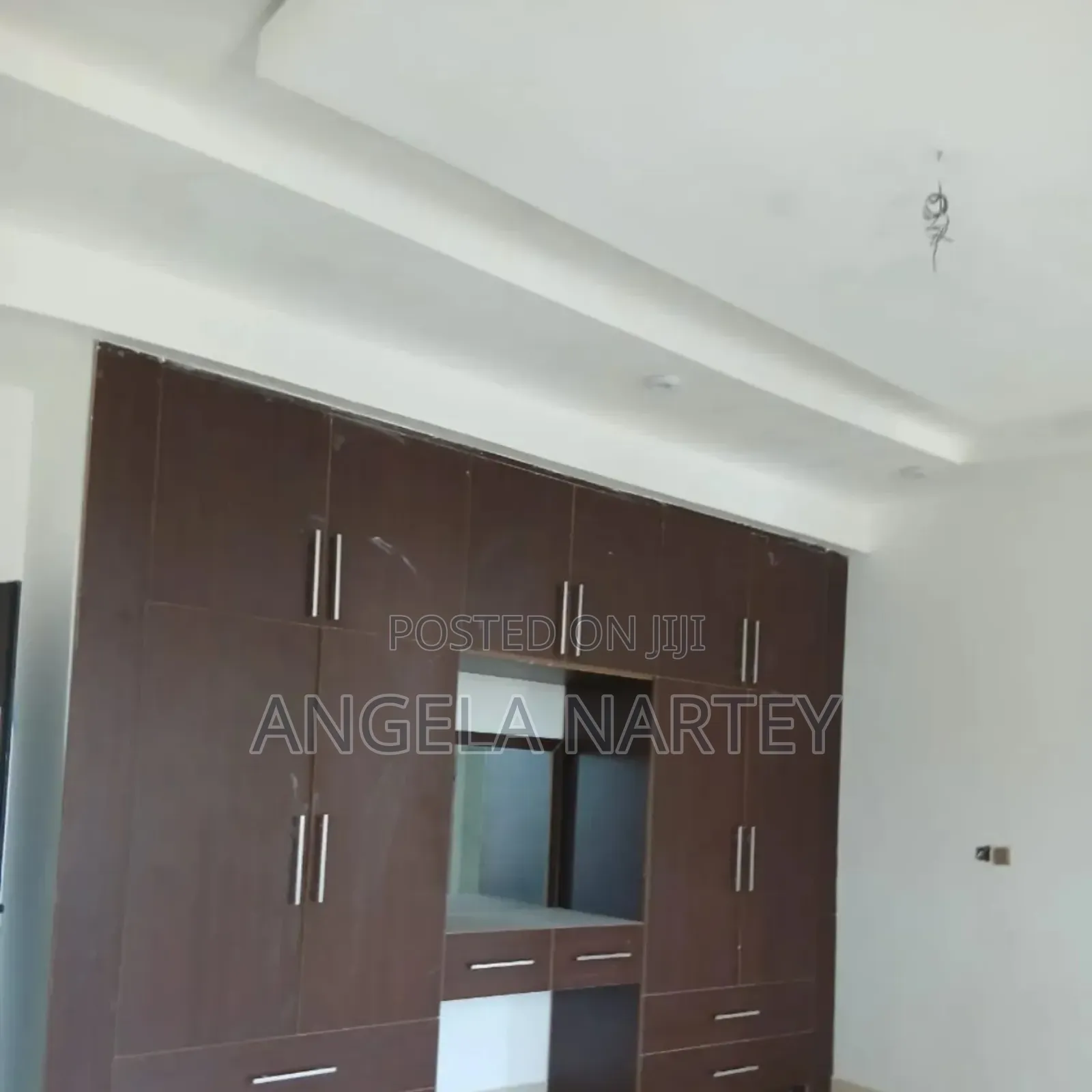 5bdrm House in Sakumono Estates for sale
