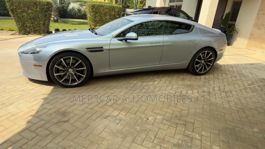 Aston Martin Vanquish 2017 Silver