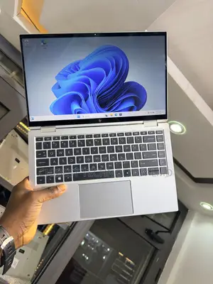 Laptop HP EliteBook x360 1040 G7 16GB Intel Core i7 SSD 512GB