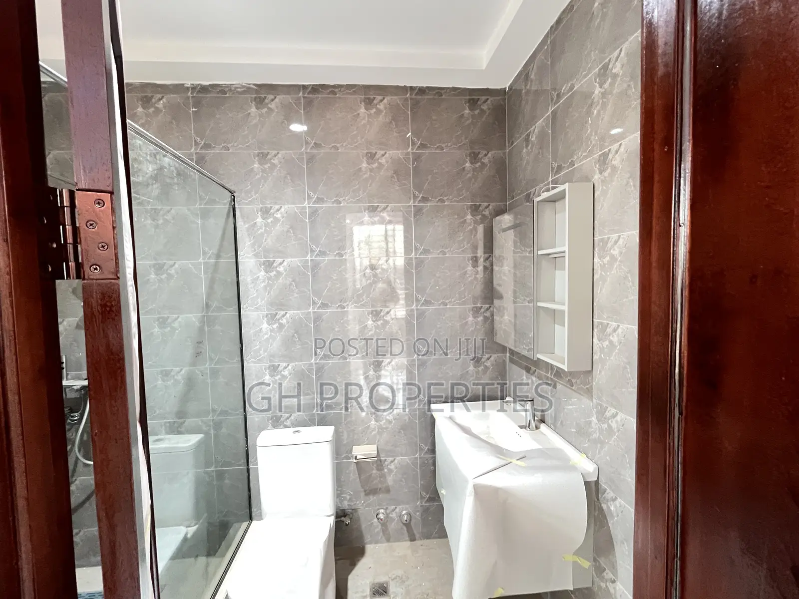 4bdrm House in Kwanwoma, Kumasi Metropolitan for sale