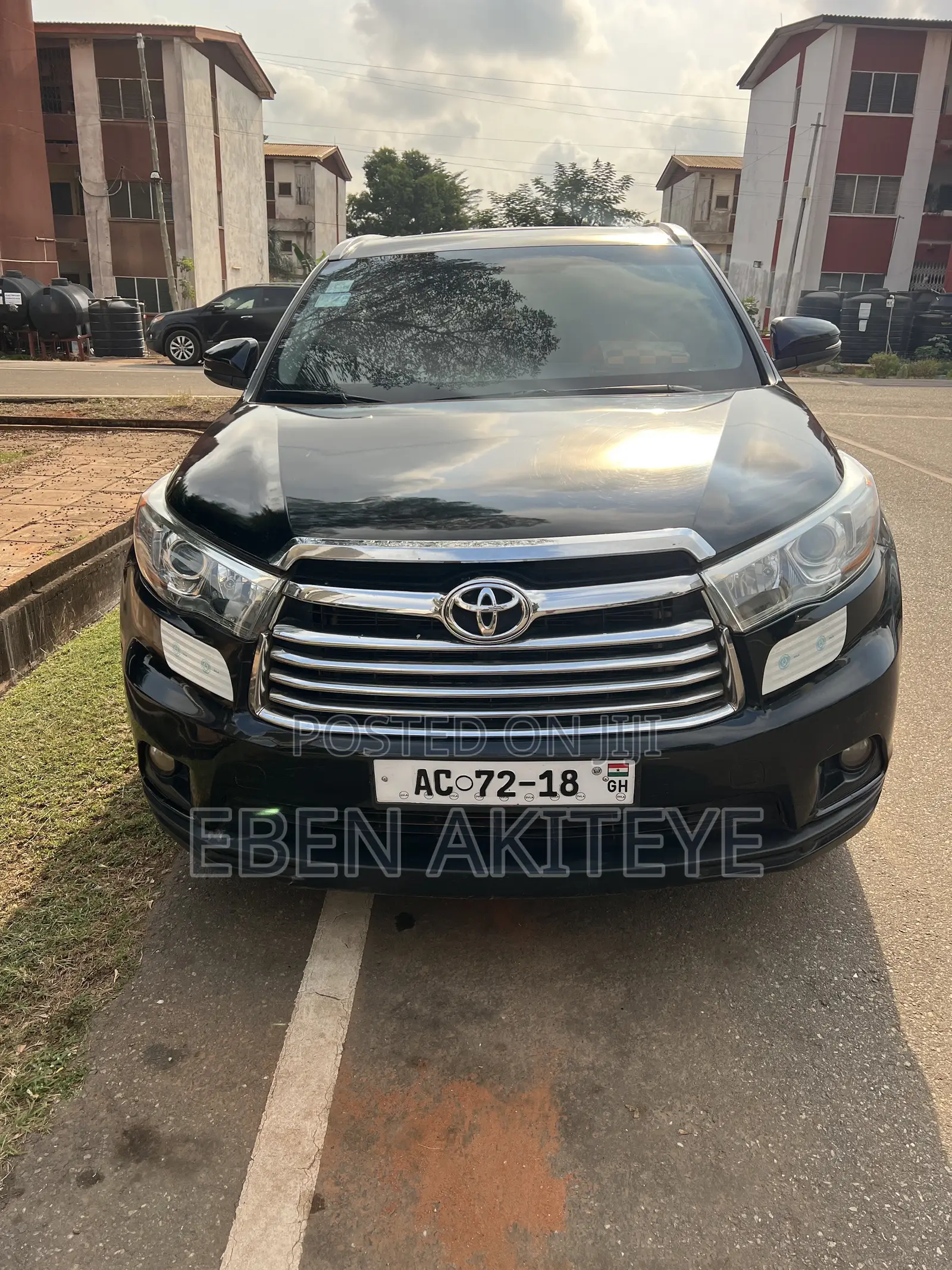 Toyota Highlander XLE 4x4 V6 (3.5L 6cyl 8A) 2018 Black