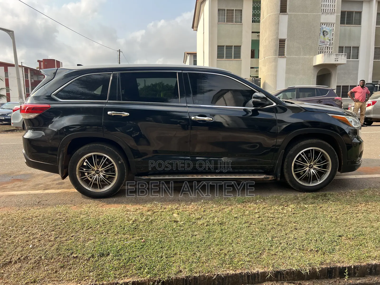 Toyota Highlander XLE 4x4 V6 (3.5L 6cyl 8A) 2018 Black