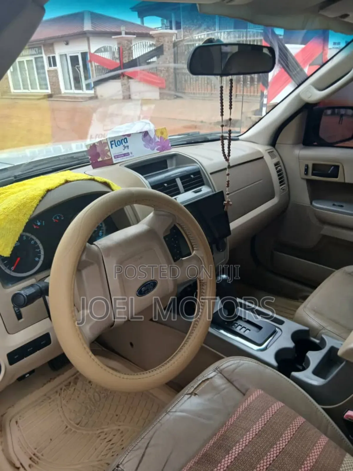 Ford Escape XLS Automatic 2011 White