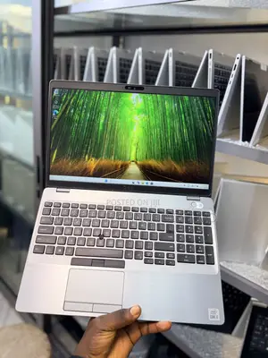 Laptop Dell Latitude 5501 8GB Intel Core i5 SSD 256GB
