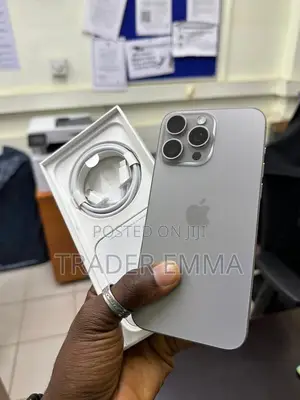 Apple iPhone 15 Pro Max 256 GB Silver