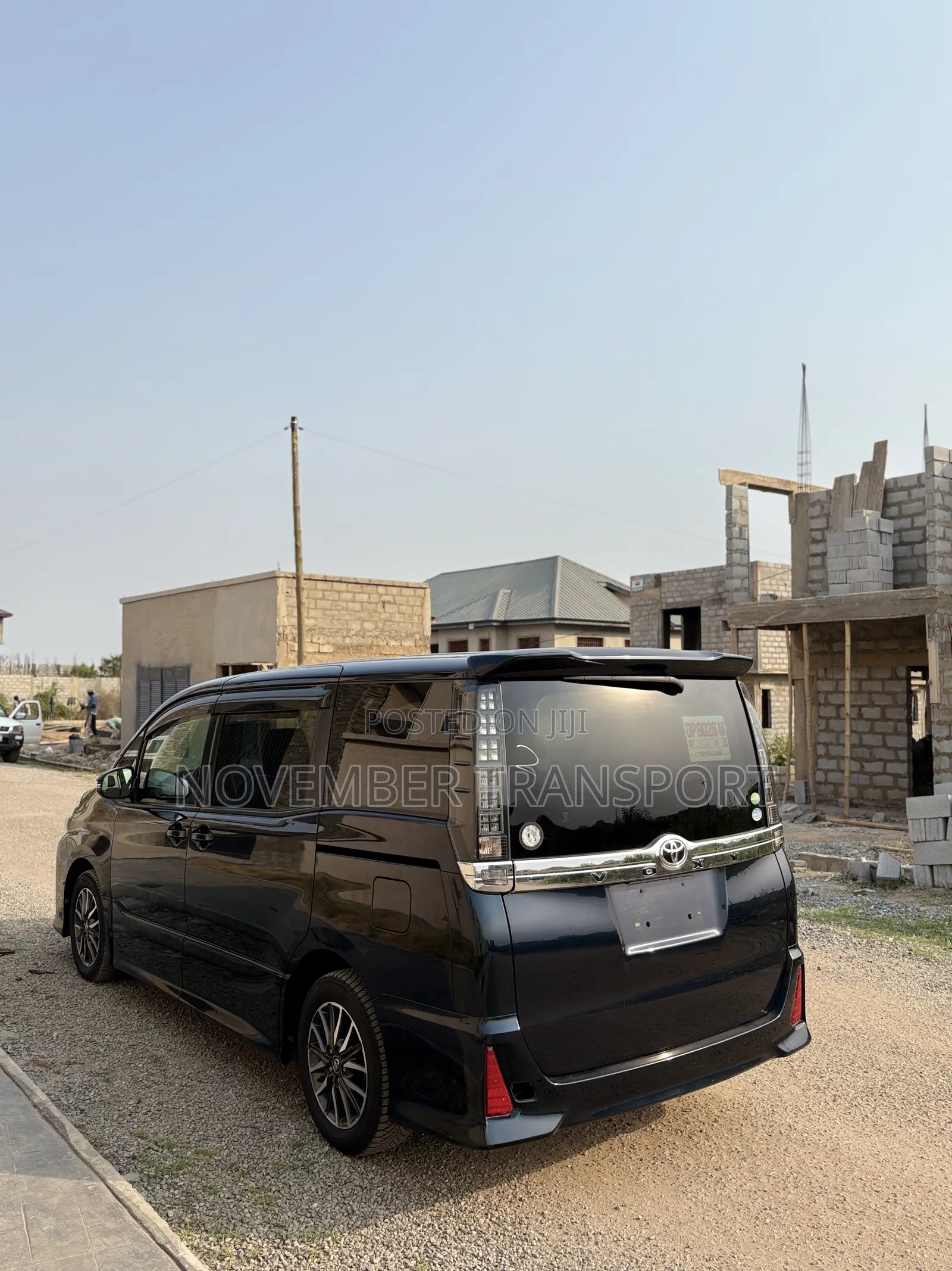 Toyota Voxy SV Premium 2014