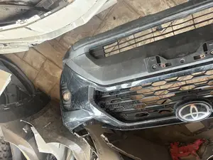 Toyota Rav4 2020 Front Cut Complete With Headlights