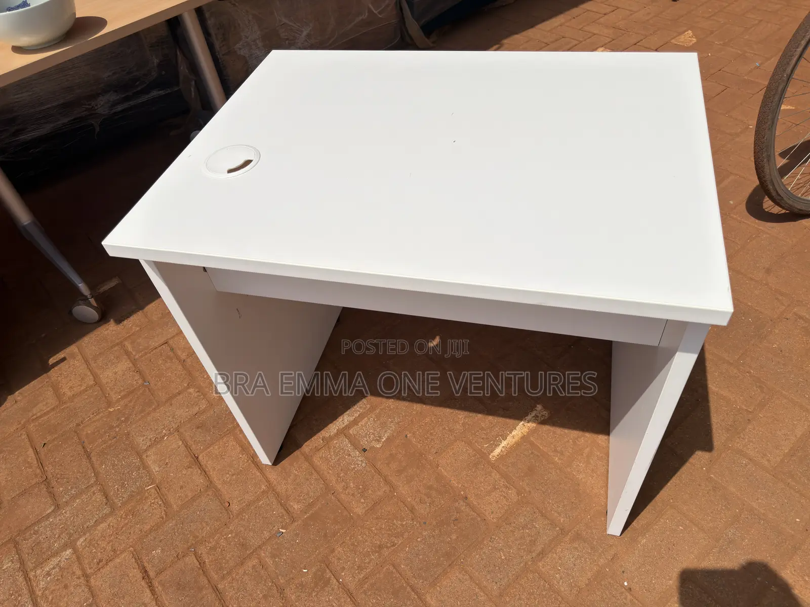 Uk Used Table (80x60cm)