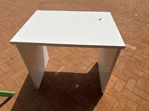 Uk Used Table (80x60cm)