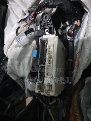 Toyota Voxy Complete Engine Wire and Fuse Boards