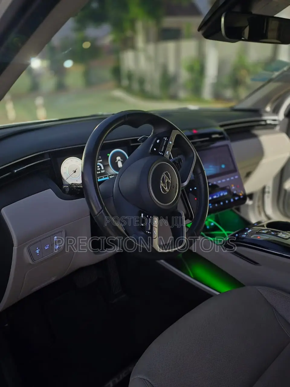 Hyundai Tucson Limited 2024 White