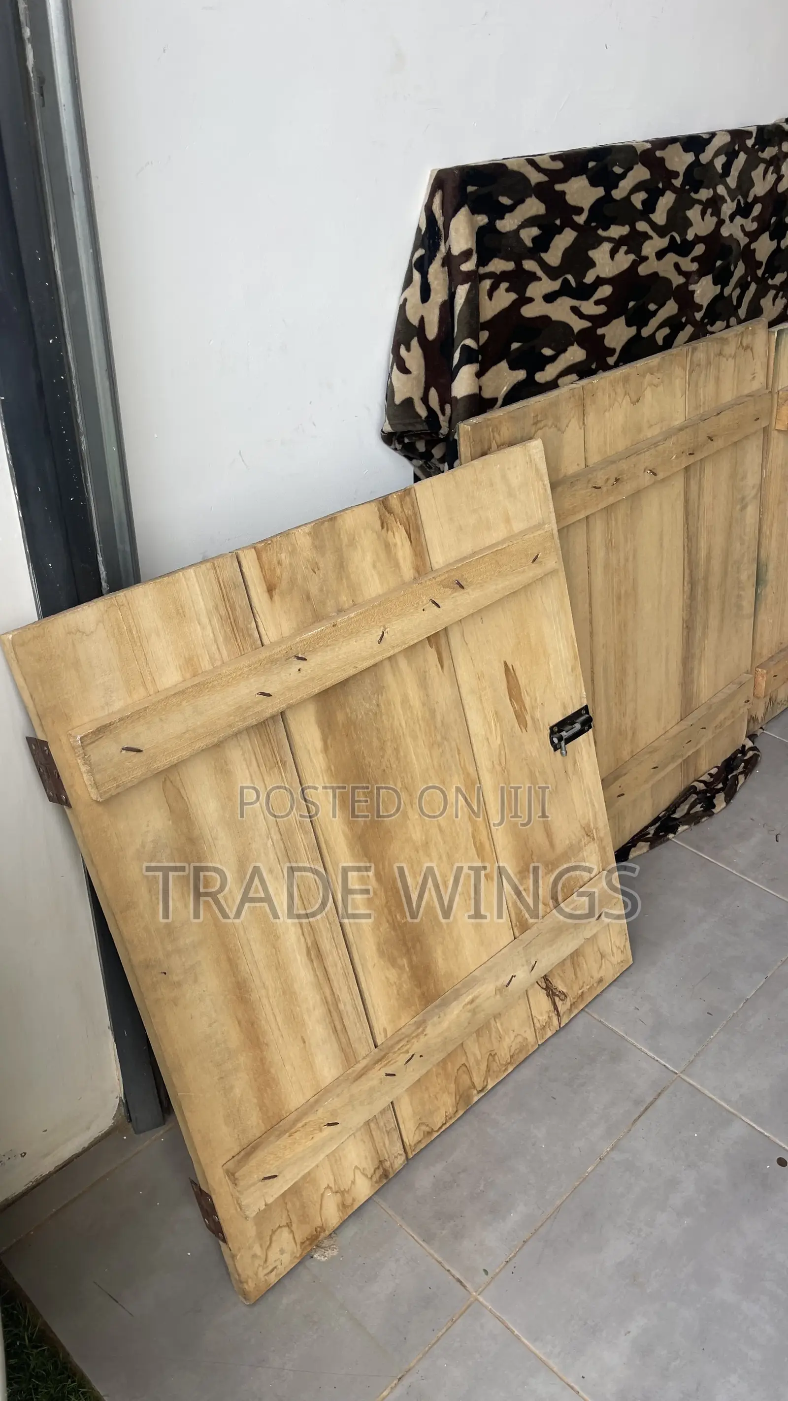 One 6 2.9ft By 2.5ft Wood Windows For Sale