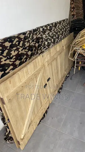 One 6 2.9ft By 2.5ft Wood Windows For Sale