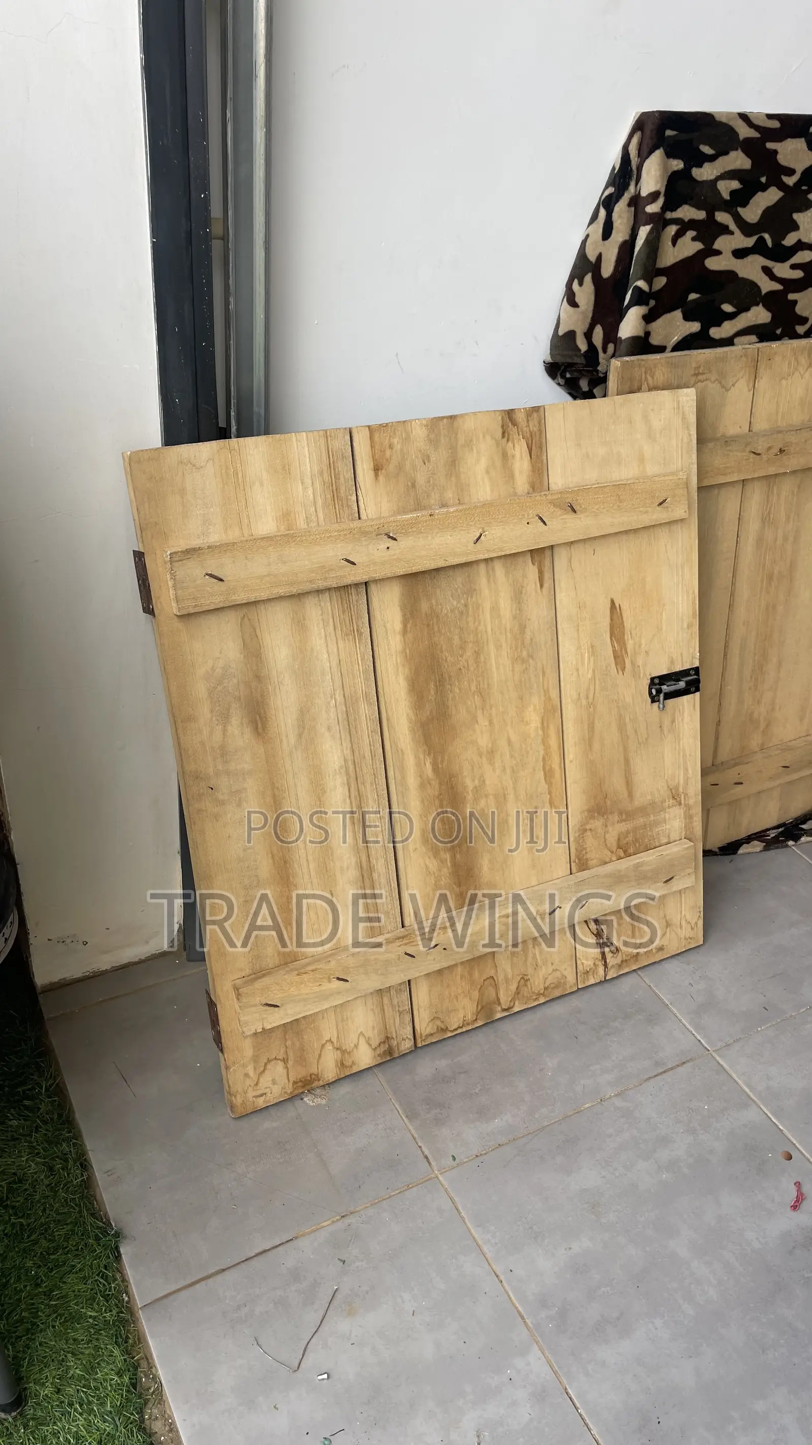 One 6 2.9ft By 2.5ft Wood Windows For Sale